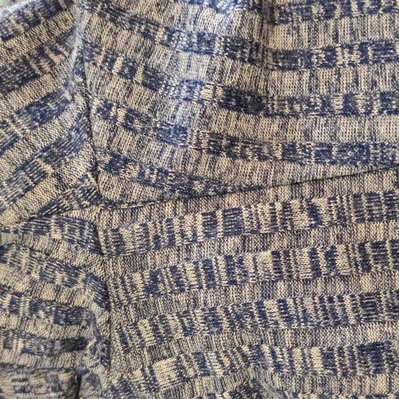 J.M. Fleurette Sweater - Picture 4 of 6